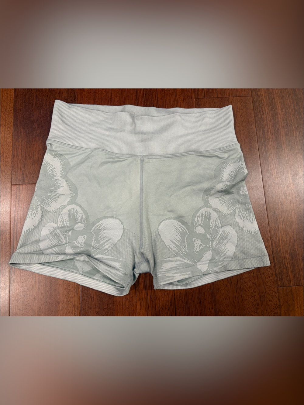 Light Grey Floral Seamless Workout Shorts